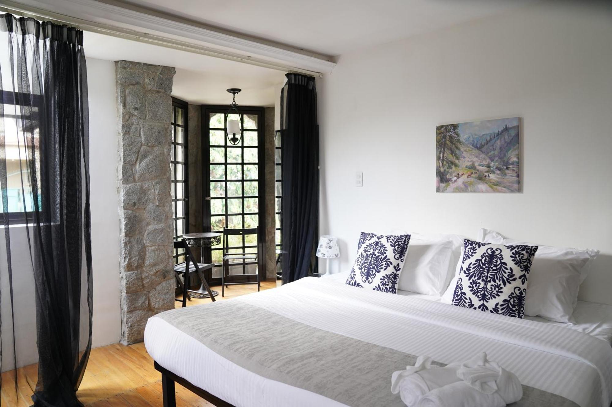 Villa Tudor In The Pines Baguio City Exterior foto